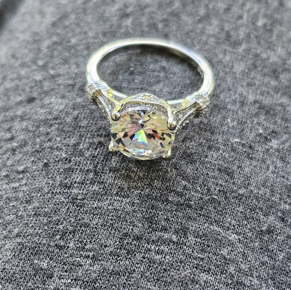 NWOT Moissanite 10MM Round Diamond / 925 Silver Vintage - Picture 14 of 16